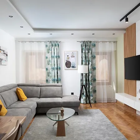Sena Luxury דירה פולה