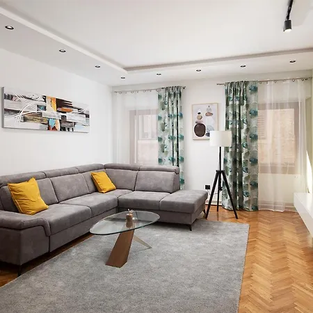Sena Luxury Pula