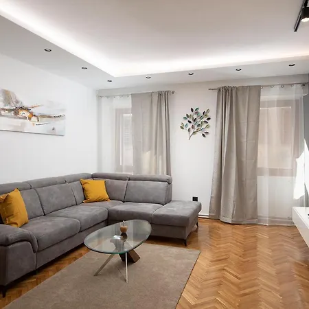 Sena Luxury Pula
