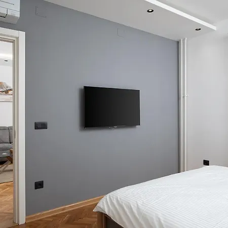 Sena Luxury * 普拉