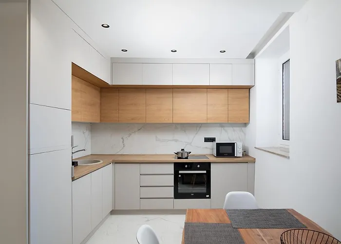 아파트 Sena Luxury 풀라